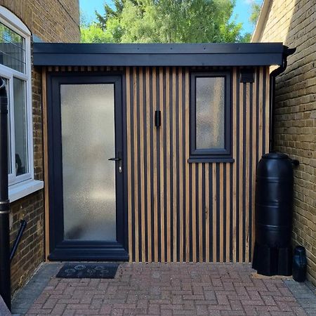 Self-Contained Annex, With Parking. Apartment Sittingbourne Exterior foto