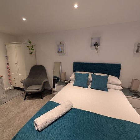 Self-Contained Annex, With Parking. Apartment Sittingbourne Exterior foto