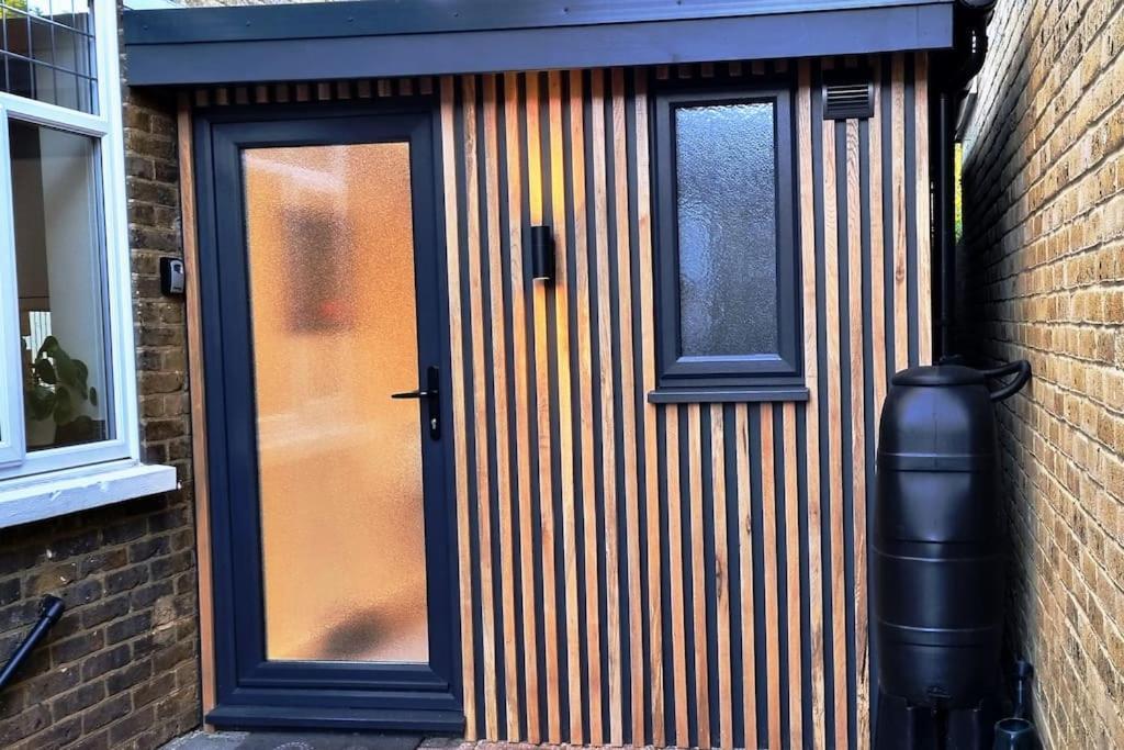 Self-Contained Annex, With Parking. Apartment Sittingbourne Exterior foto
